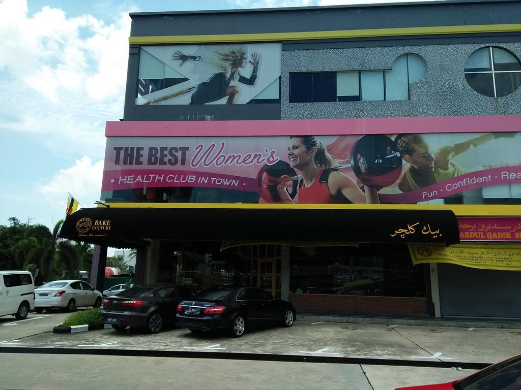 Qing Yun Resthouse -Delima Satu Hotel Kampong Serusup Exterior photo