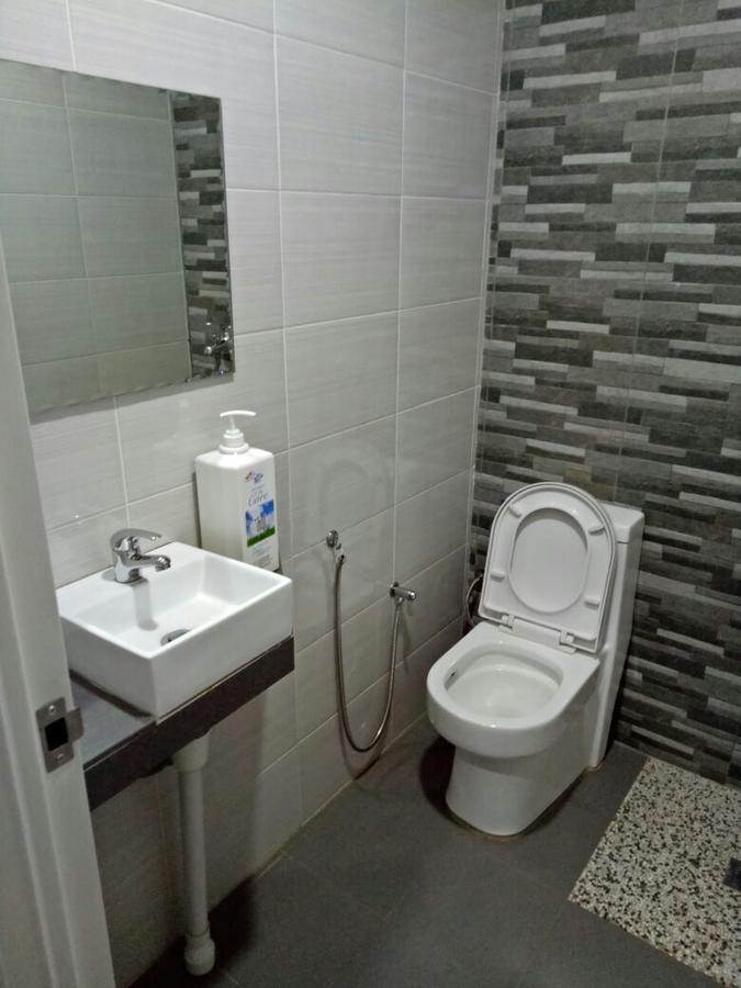 Qing Yun Resthouse -Delima Satu Hotel Kampong Serusup Exterior photo
