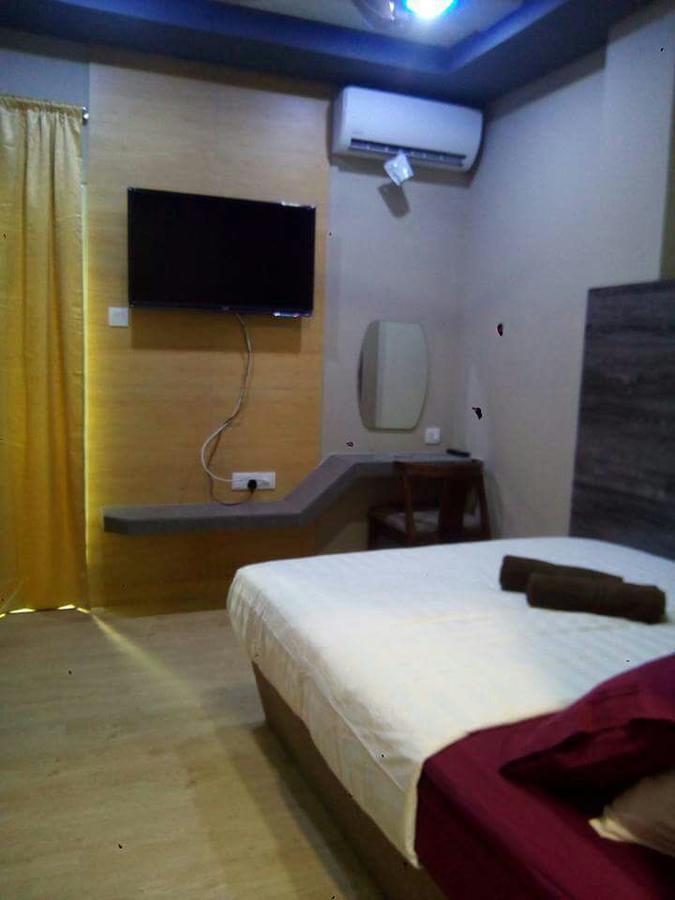Qing Yun Resthouse -Delima Satu Hotel Kampong Serusup Exterior photo